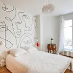 Charming Apt Ideally Located Near Montmartre