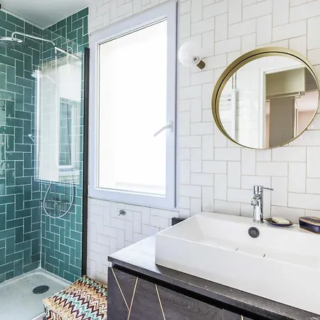 Charming Apt Ideally Located Near Montmartre *