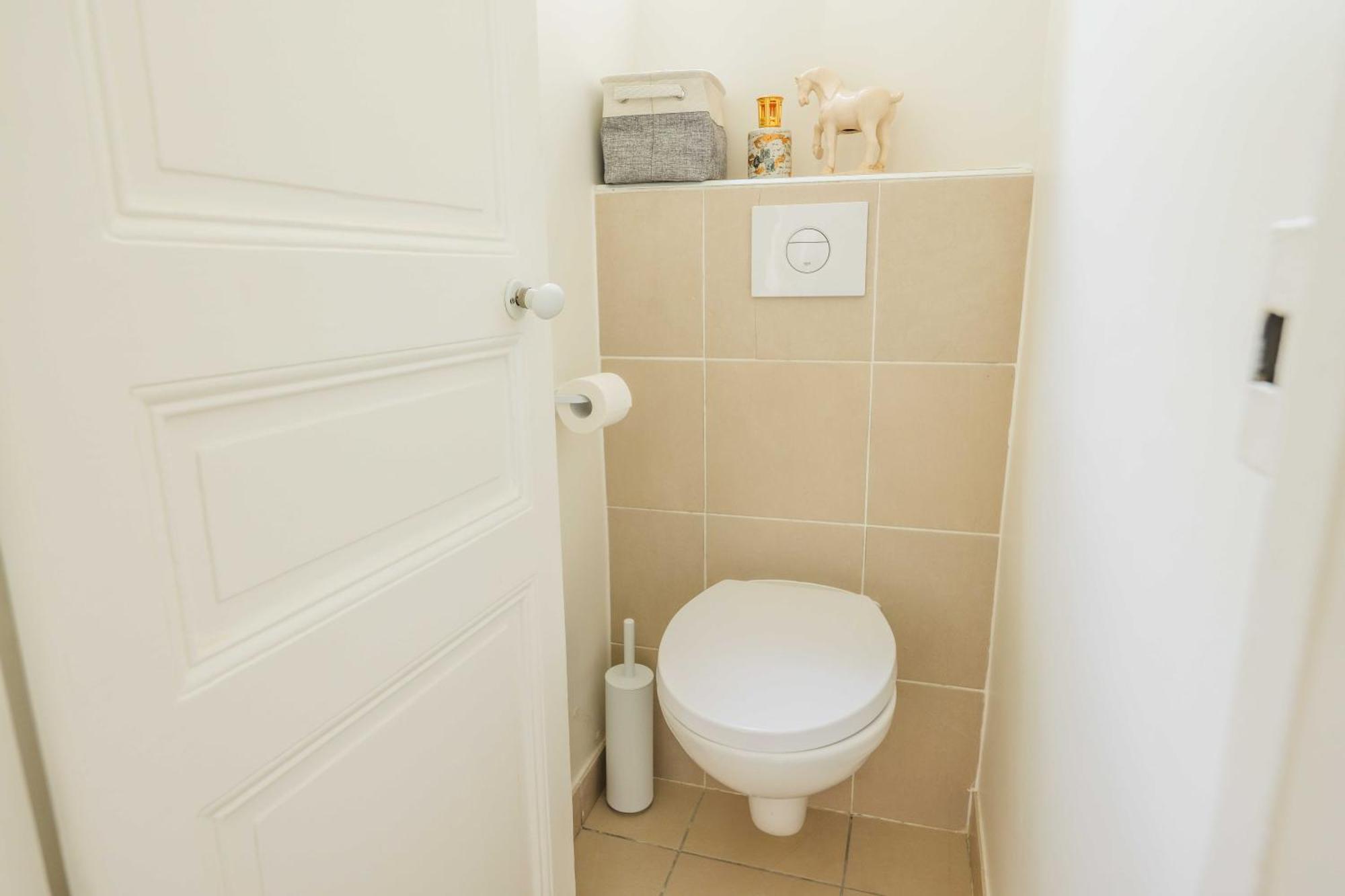 Charming Apt Ideally Located Near Montmartre