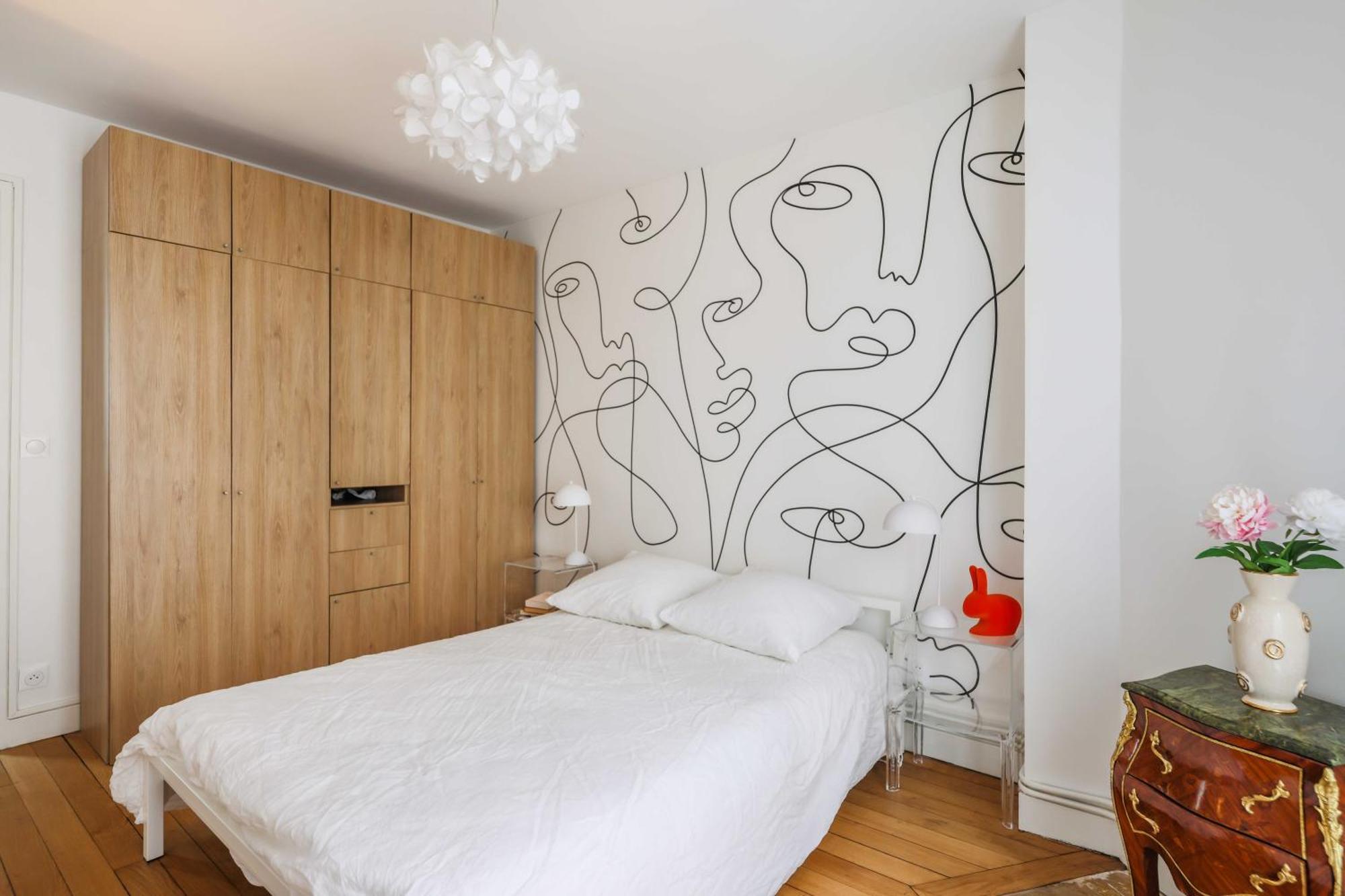 Charming Apt Ideally Located Near Montmartre Apartment