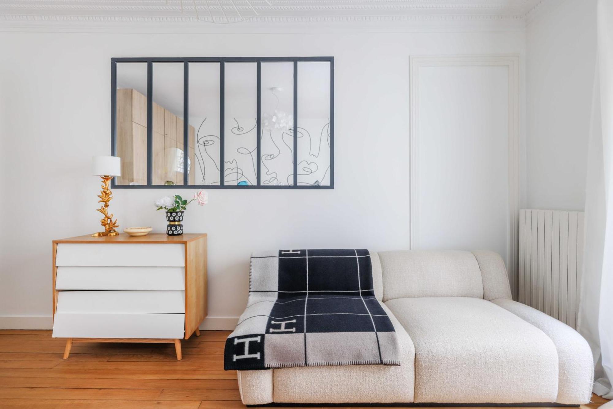 Charming Apt Ideally Located Near Montmartre * Paris