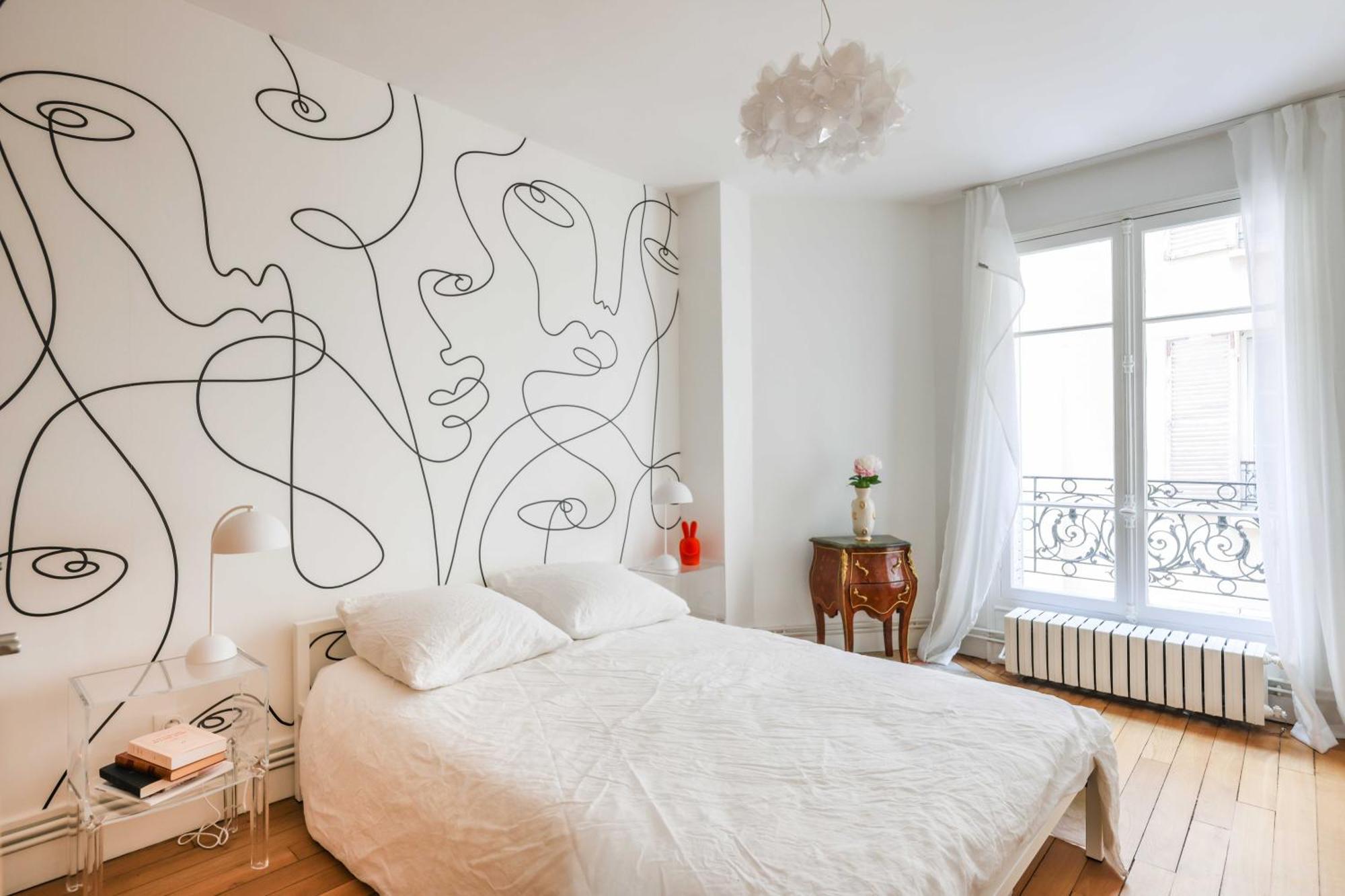 Charming Apt Ideally Located Near Montmartre Apartment